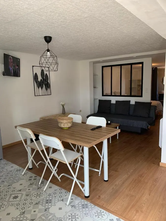 Appartement Dans Maison Basque Mouguerre